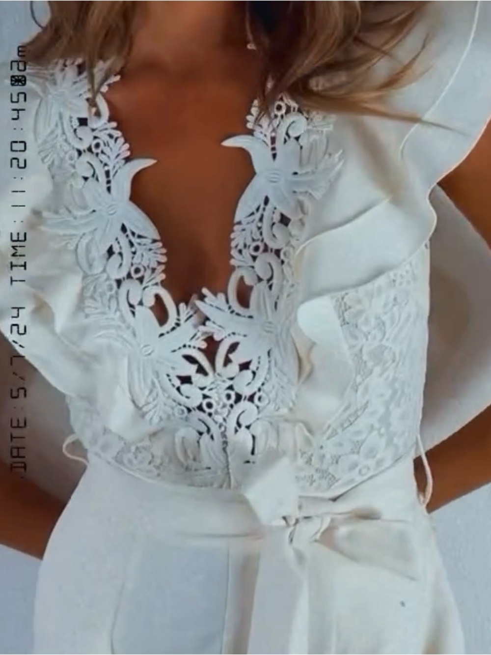 Mulla Jumpsuit Womens Size M Ivory Lace Ruffle Wide-Leg V-Neck Belted